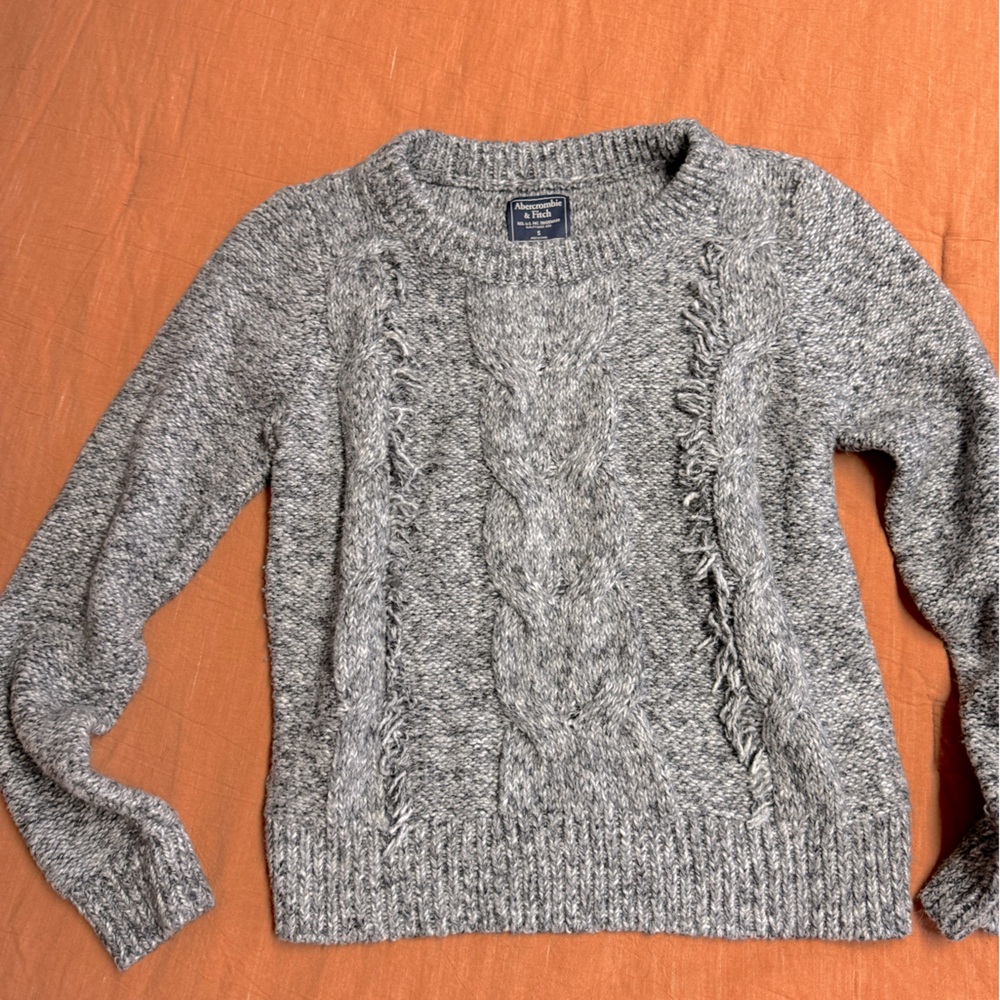 Abercrombie women’s wool sweater- black & white